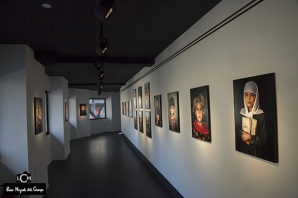Galería con la exposición de Steve McCurry